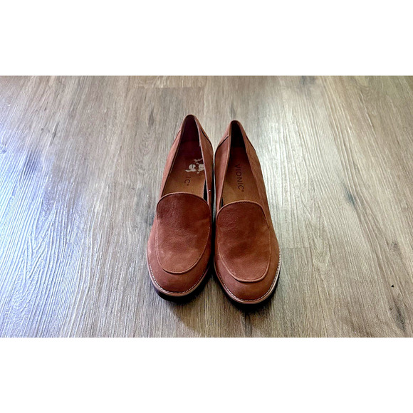 NWOB Vionic Willa Wedge Womens Slip On Loafer/Moc Wedge In Toffee Suede Size 7.5 - Picture 1 of 11